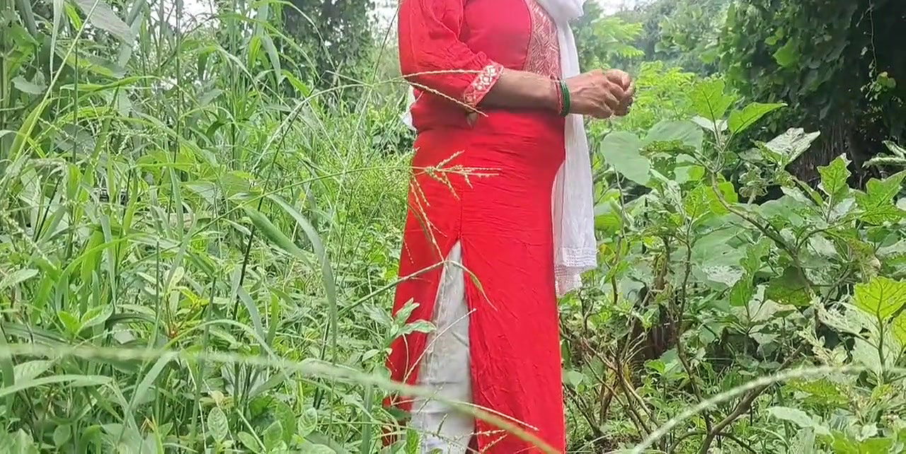Lal Shut madam fucking in forest with Fubret Student