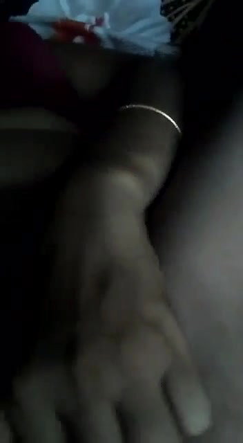 Bengali Unsatisfied Sexy Bhabi Showing And Fingering
