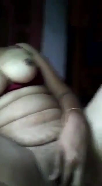 Bengali Unsatisfied Sexy Bhabi Showing And Fingering
