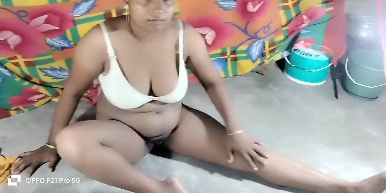Indian village bhabhi