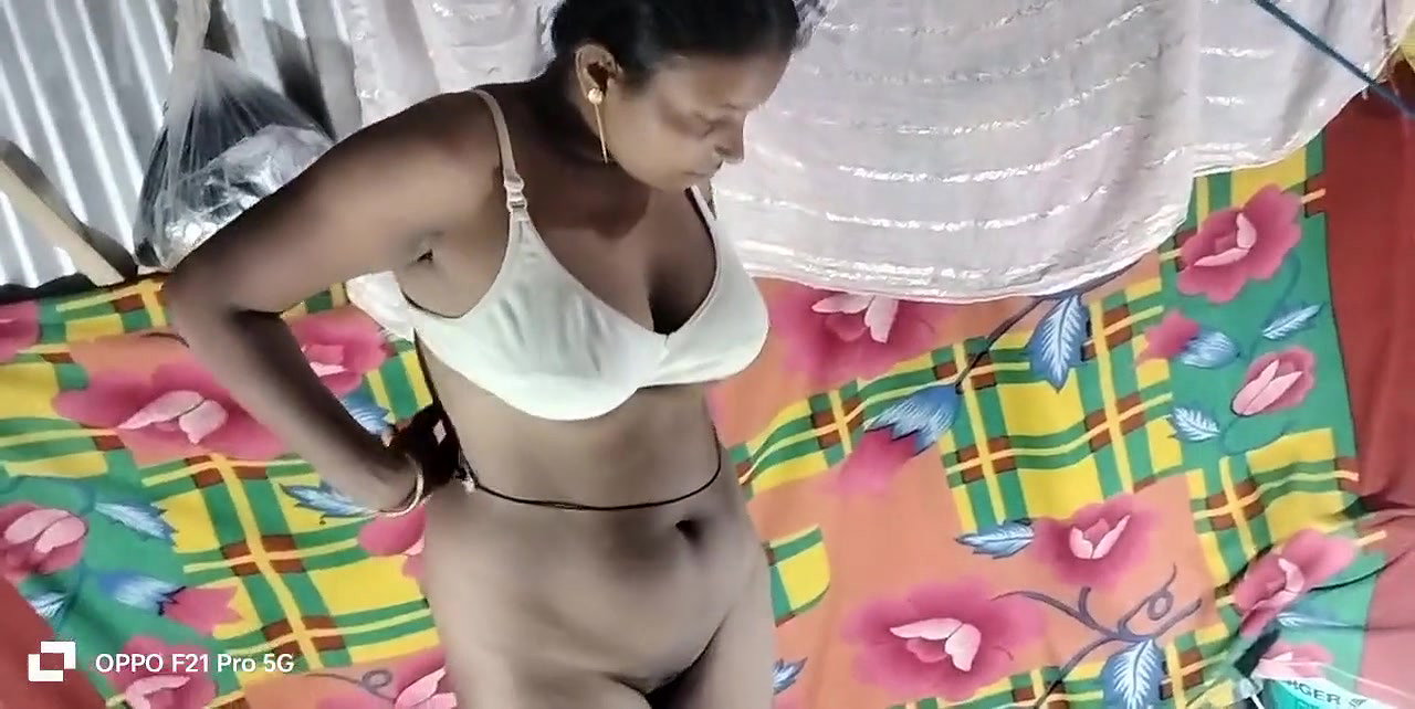 Indian village bhabhi