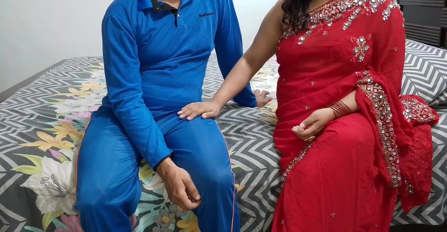 Laal saree pehan kar neighbor aunty na apni friend ka beta sa sex kia
