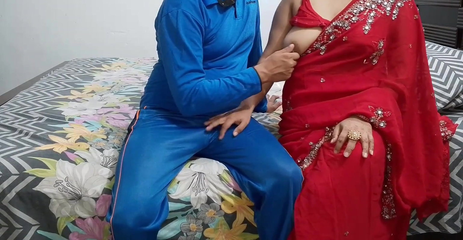 Laal saree pehan kar neighbor aunty na apni friend ka beta sa sex kia