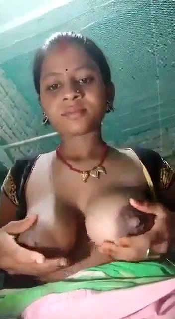 Village bhabhi fingering