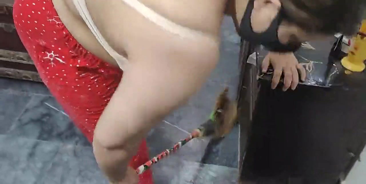 pakistani bigass step mom cleaning room
