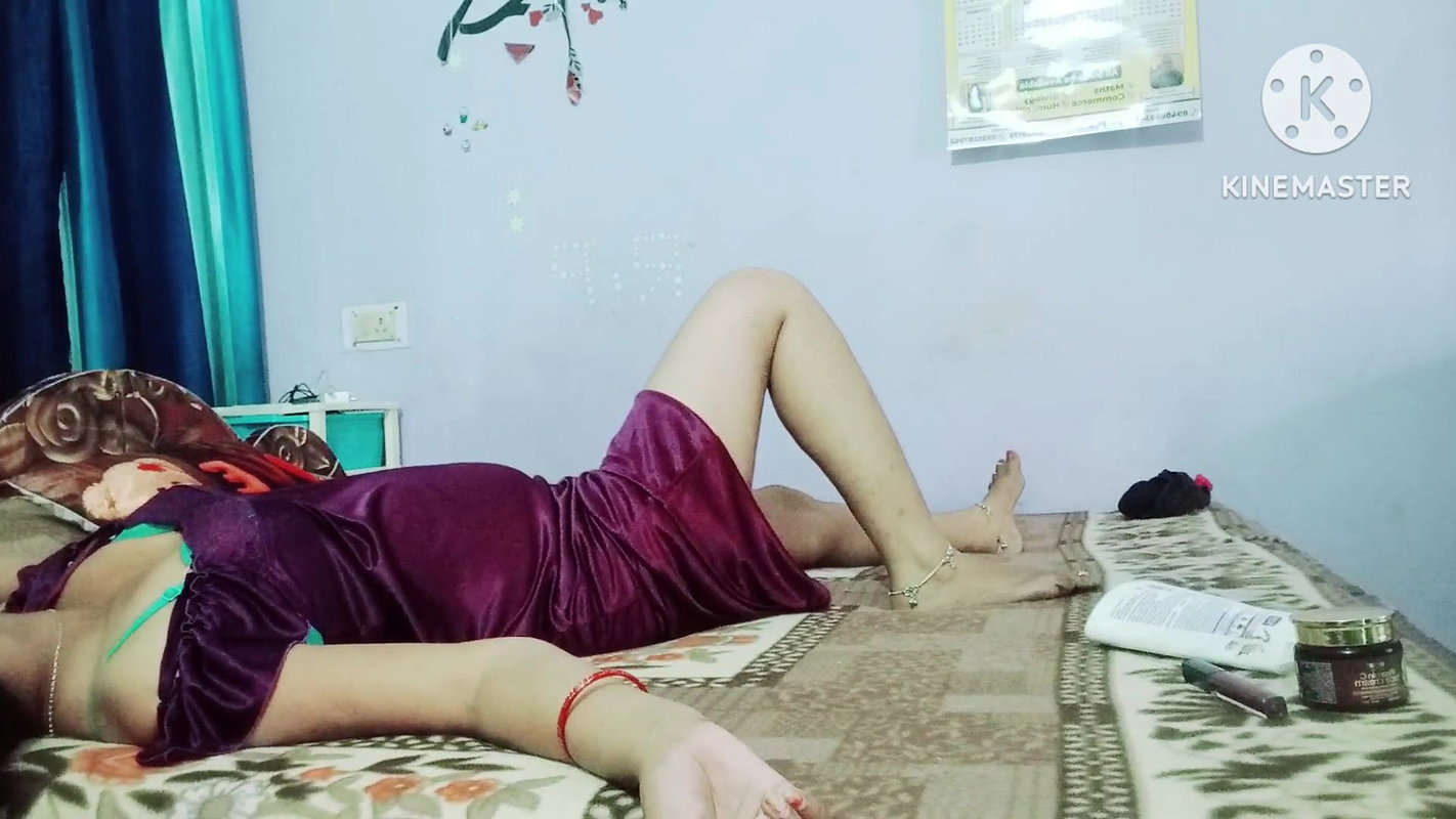 Indian housewife priya (4)
