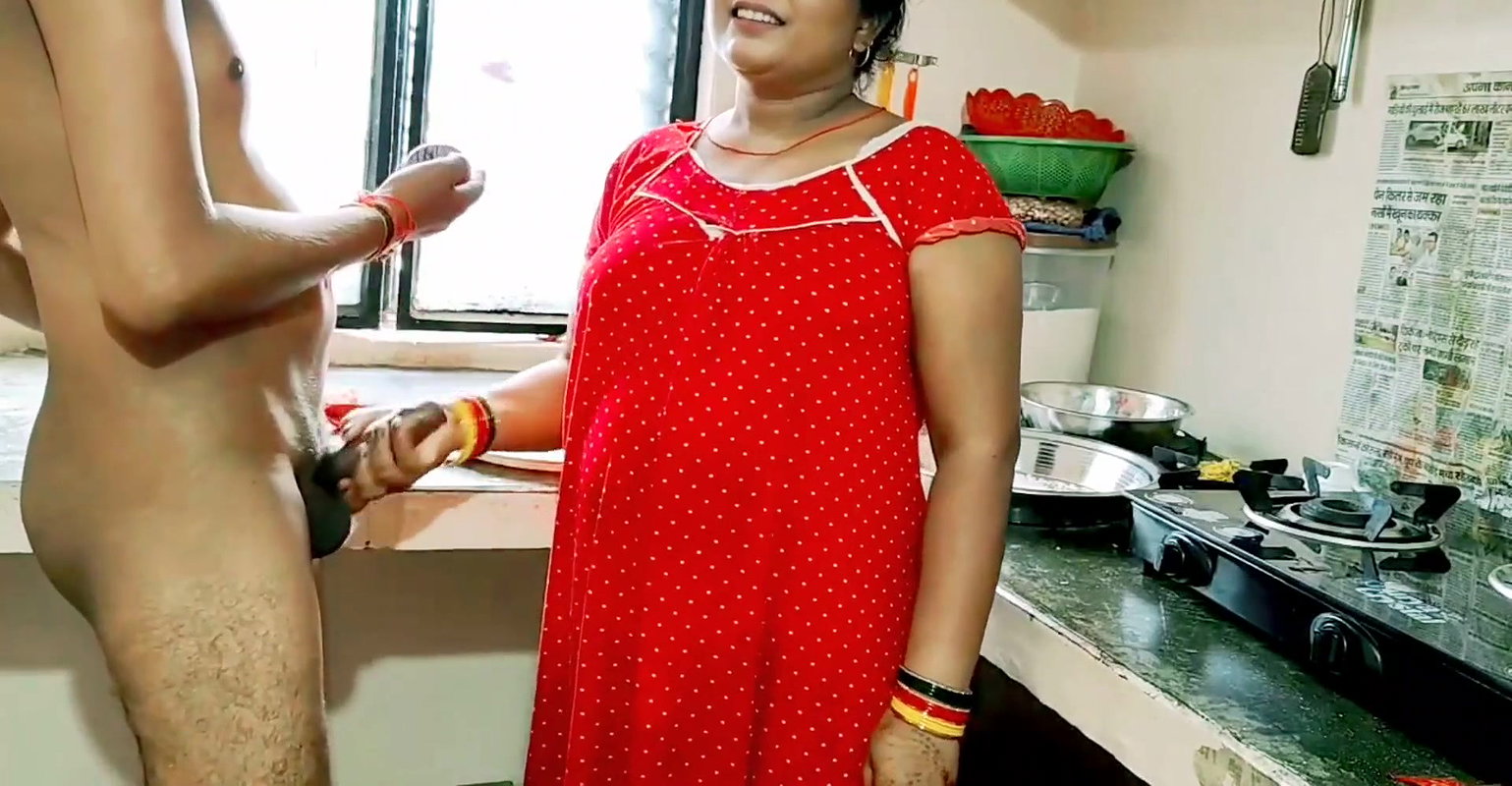 Desi bhabhi neighbour boy sex