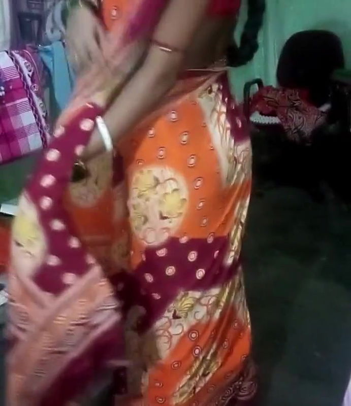 Desi sari wearing
