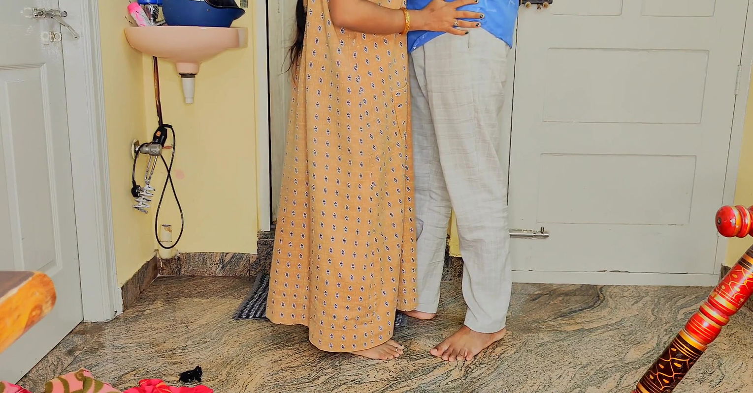 Hot Bhabhi Doggy Style Sex