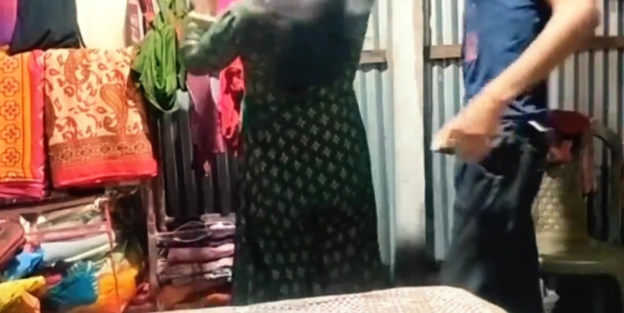 Indian desi bhabhi is dressing