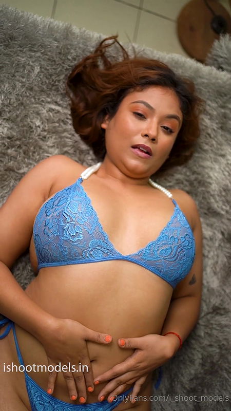 Bold Model Aashima Teasing Tits Ass in Hot Photoshoot