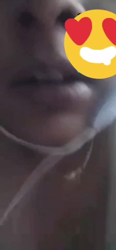 Beautiful Hijabi Mal Showing