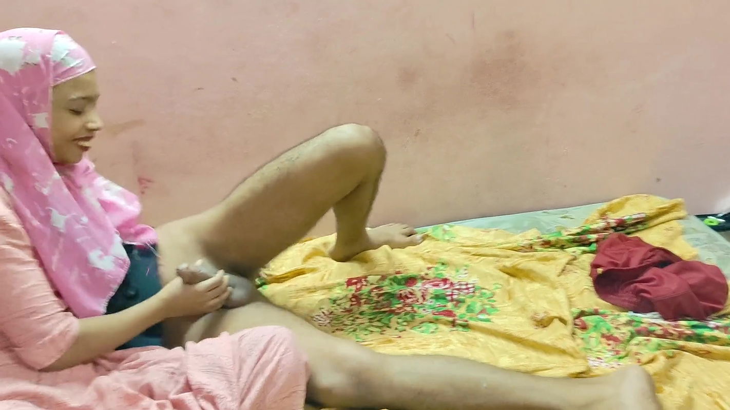 STEP FATHER FUCKED HIS STEP DAUGHTER WHEN SHE WATCH