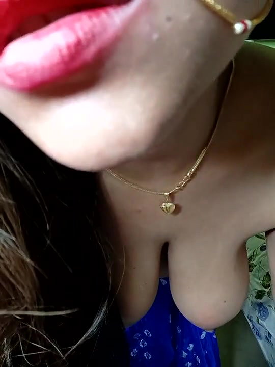 Curvy Girl Lisa Show Her Pussy With Vibrator And Big Boobs Licking