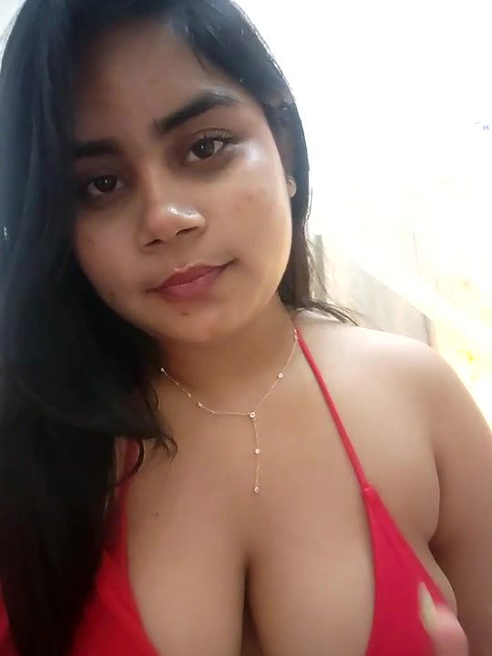 Busty Girl Amesha Show Her Curves And Big Boobs