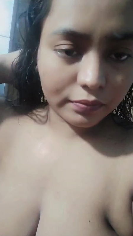 Sexy Chubby Tanker Showing