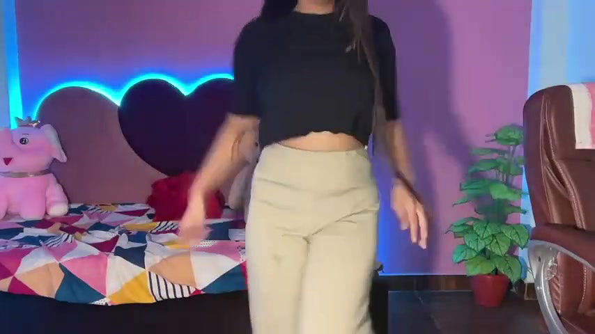 Stripchat-Public.Show-f-Funky_faira-2024.06.23.121601