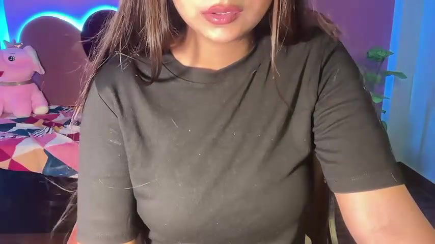 Stripchat-Public.Show-f-Funky_faira-2024.06.23.123119