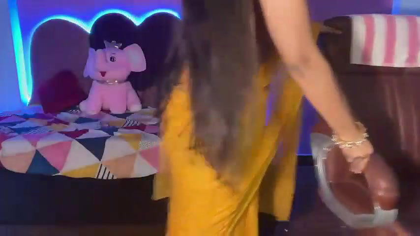 Stripchat-Public.Show-f-Funky_faira-2024.06.27.191111