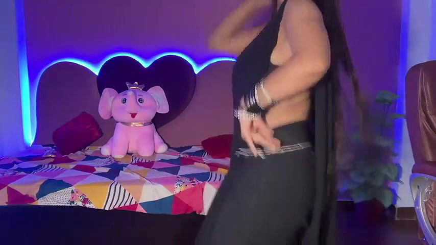 Stripchat-Public.Show-f-Funky_faira-2024.06.28.100843