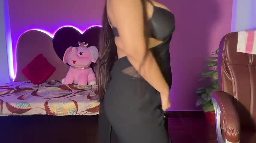 Stripchat-Public.Show-f-Funky_faira-2024.06.30.161552