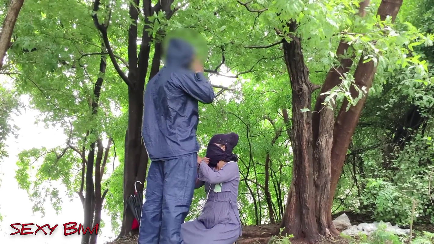 For the first time, I took Marathi Bhabhi to the jungle and fucked her like a mare