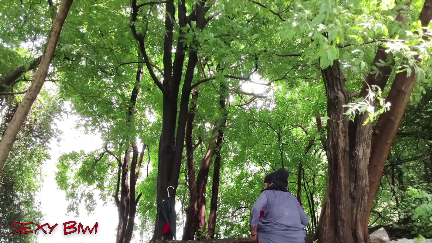 For the first time, I took Marathi Bhabhi to the jungle and fucked her like a mare