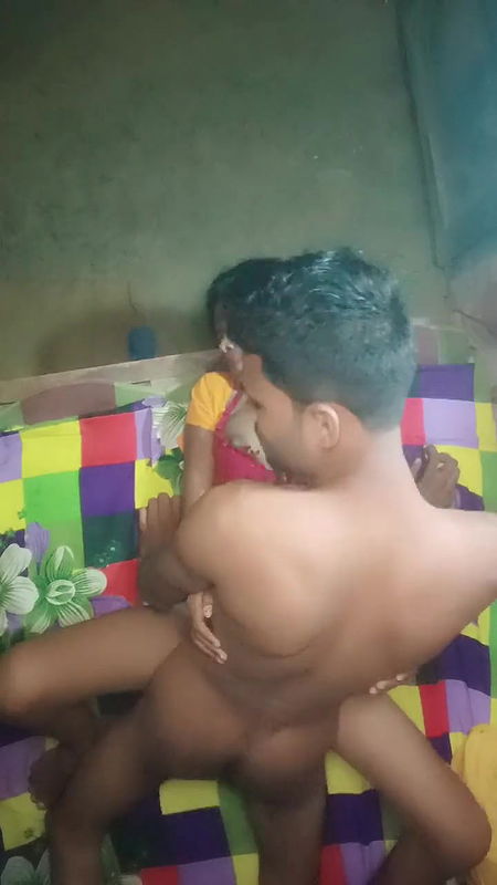 Indian hot babe having hard fucking with her step brother