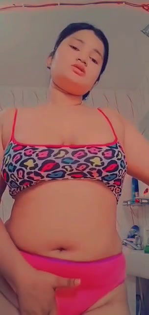 Beautiful Horny Chubby Gf