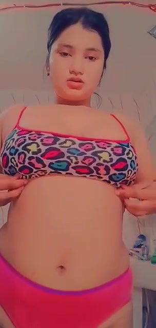 Beautiful Horny Chubby Gf