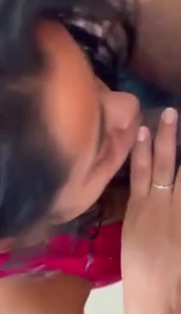 GORGEOUS INDIAN BHABHI SUCKING DICK IN STYLE