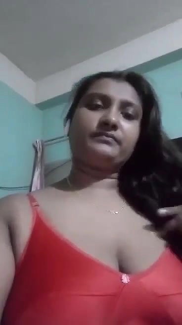 BBW Chubby Milf Showing