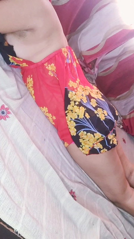 Indian vlogger mahi