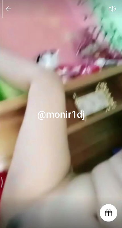 Moumi mim single show