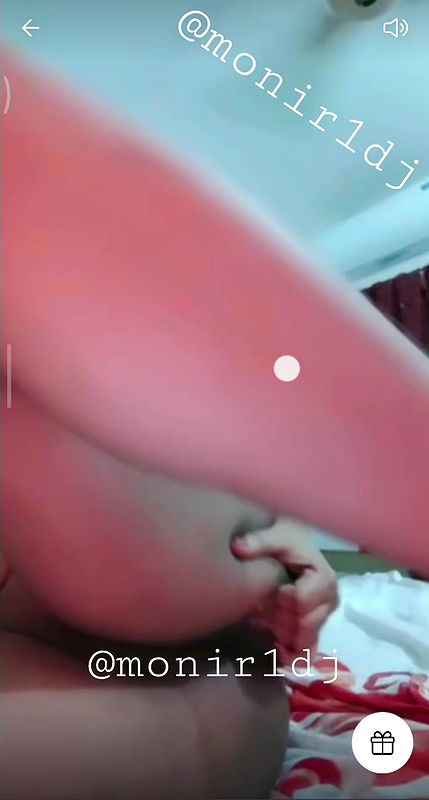 Modhu moni single show