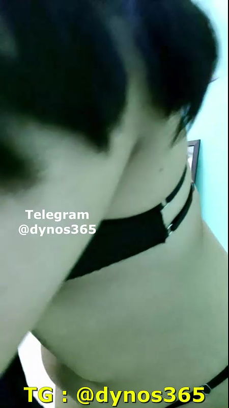 Model Diya Teasing Ass and Boobs in Sexy Lingerie on Live Cam