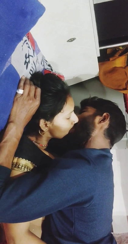 Bigass Tanker Bhabi After Bath Changing