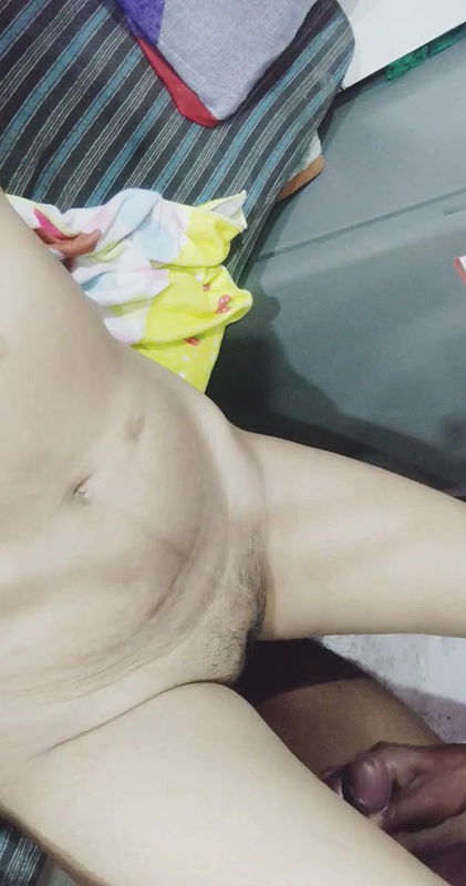 Bigass Tanker Bhabi After Bath Changing