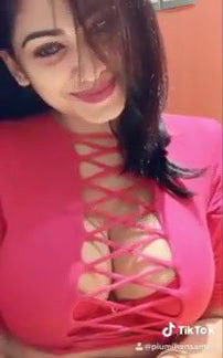Desi Beauty Booby huge Clievage