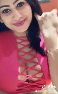 Desi Beauty Booby huge Clievage