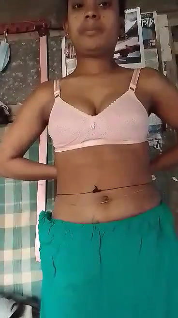 Desi Village Girl Showing For Lover