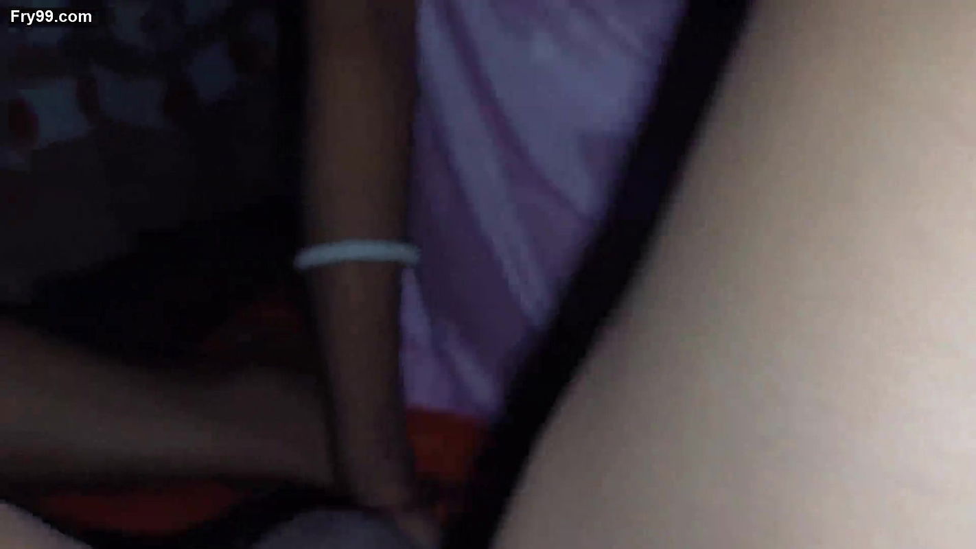 Lund se ek bar Fingering se ek bar Pani nikal kar diya hot Indian bhabhi