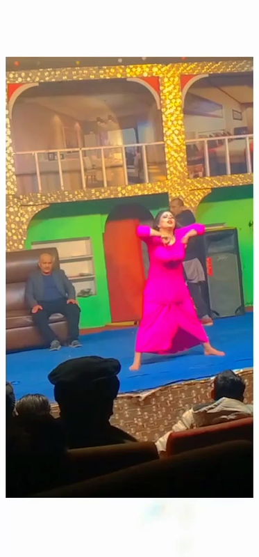 Pk nude mujra collection -192