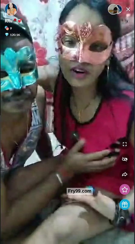 Ritu Couples Fucking in Live