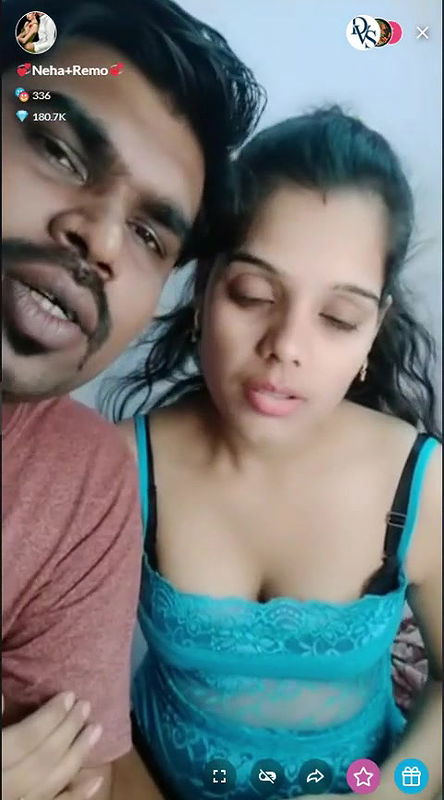 Neha & Romeo Fucking Tango Live