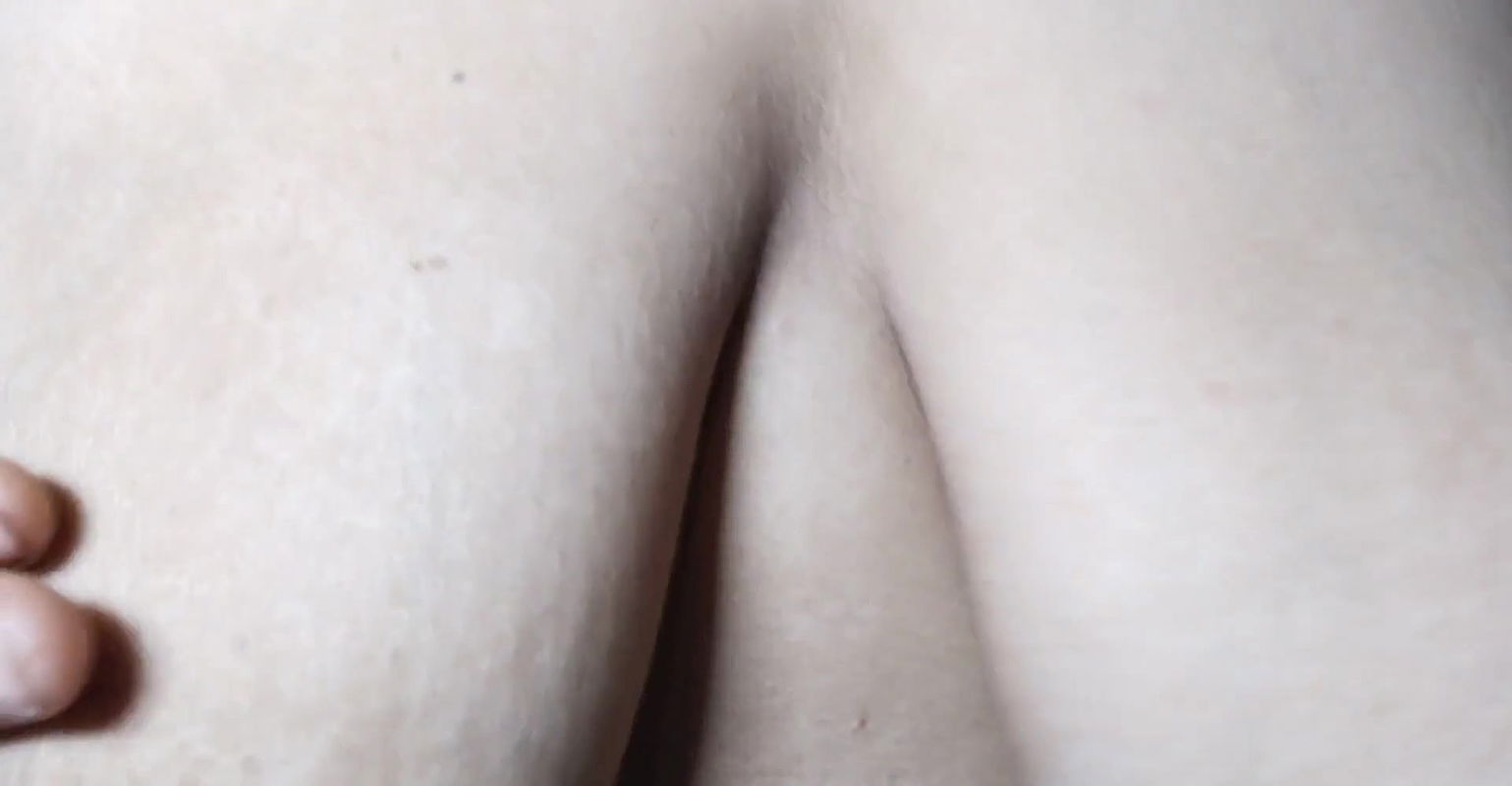 Sexy Bengali House Wife Self Playing Her Beautiful Milky Boobs