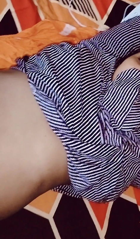 I sucked my wife’s pussy and let out the water.