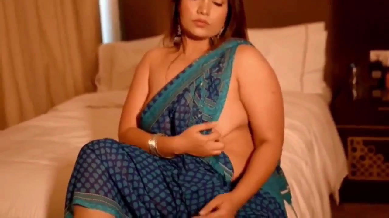 Insta Model Puja Shaw Seducing in Saree and Nipple Slip and Bouncing Titties