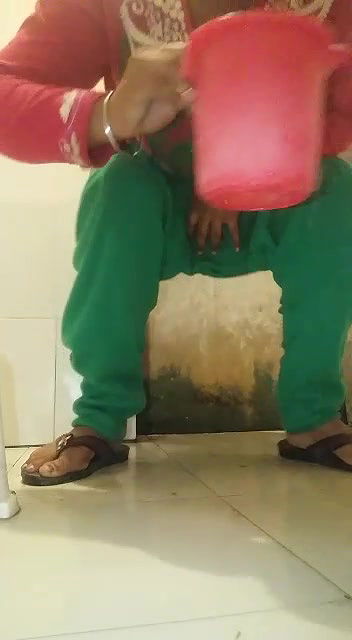 Desi Busty Beautiful Naughty Housewife Homemade Full Nude-257