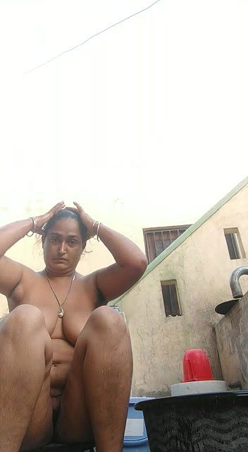 Desi Busty Beautiful Naughty Housewife Homemade Full Nude-253